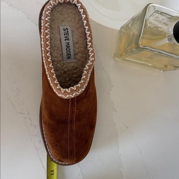 Steve Madden Tan Suede Mules - Picture 7 of 8